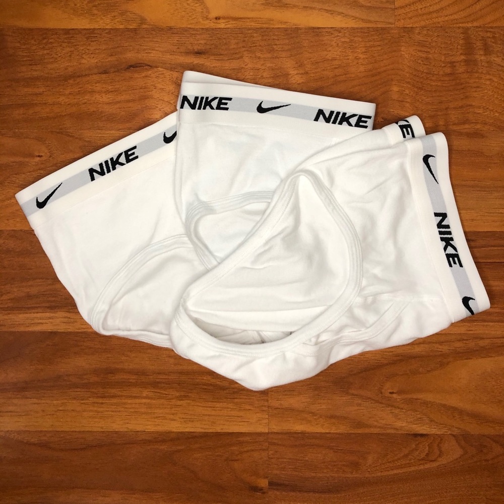 Nike Everyday Briefs- white 3 pair